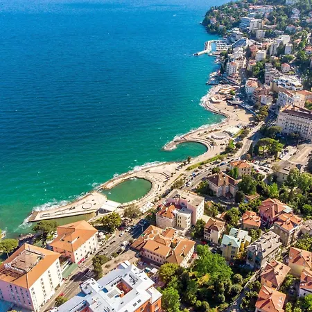 Ziza-6 By Interhome Опатія