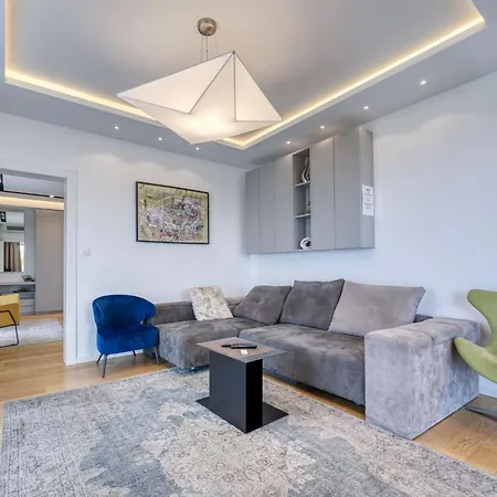 Apartamento Ziza-6 By Interhome